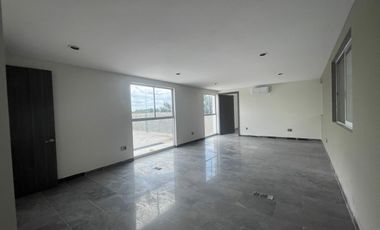 BODEGA NUEVA EN RENTA ARCO SUR LEÓN