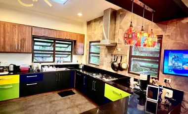 Anvaya Cove House & Lot 5BR For Sale