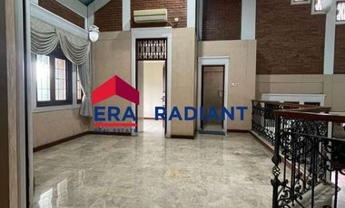 Dijual Rumah dengan nuansa Tropis, Luas dan Asri di Jagakarsa, Jaksel.