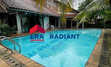 Dijual Rumah dengan nuansa Tropis, Luas dan Asri di Jagakarsa, Jaksel.