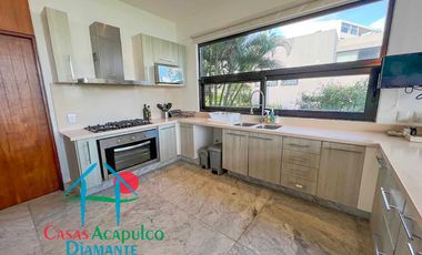 Casa en renta vacacional para 10 personas. Con alberca privada y vista campo de golf