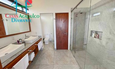 Casa en renta vacacional para 10 personas. Con alberca privada y vista campo de golf