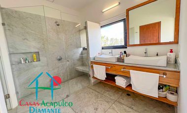 Casa en renta vacacional para 10 personas. Con alberca privada y vista campo de golf