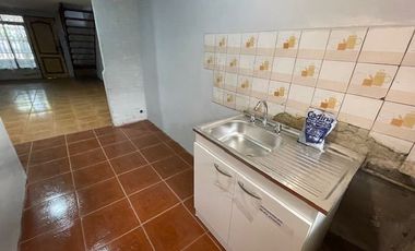 VENDO CASA DE 2 PISOS AMPLIADA 3D 1B COMUNA DE RENCA CON SUBSIDIO