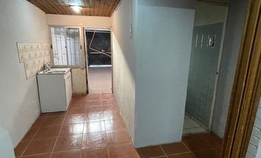 VENDO CASA DE 2 PISOS AMPLIADA 3D 1B COMUNA DE RENCA CON SUBSIDIO