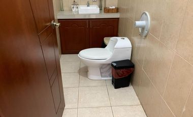 edificio comercial rentable de venta portoviejo
