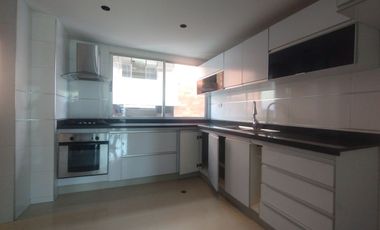 Apartamento en arriendo en Alto Prado.