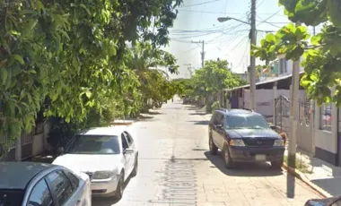 CASA EN VENTA DE RECUPERACION BANCARIA EN PUERTO ESCONDIDO, OAX.