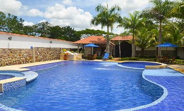 BIENVENIDOS ALQUILO HERMOSA FINCA LA ENCANTADA LLAMANOS AL3006935475 TE ESPERAMOS VEN A COMPARTIR.