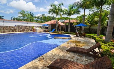 BIENVENIDOS ALQUILO HERMOSA FINCA LA ENCANTADA LLAMANOS AL3006935475 TE ESPERAMOS VEN A COMPARTIR.