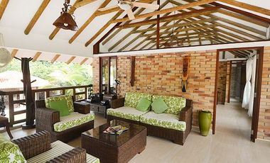 BIENVENIDOS ALQUILO HERMOSA FINCA LA ENCANTADA LLAMANOS AL3006935475 TE ESPERAMOS VEN A COMPARTIR.