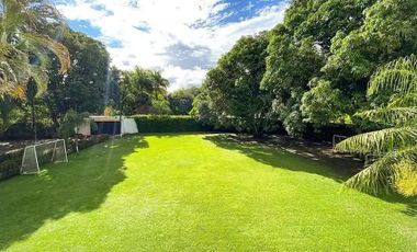 BIENVENIDOS ALQUILO HERMOSA FINCA LA ENCANTADA LLAMANOS AL3006935475 TE ESPERAMOS VEN A COMPARTIR.