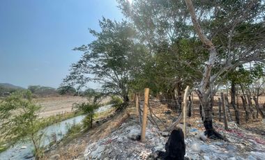 Lote en venta en la desembocada “El arco”