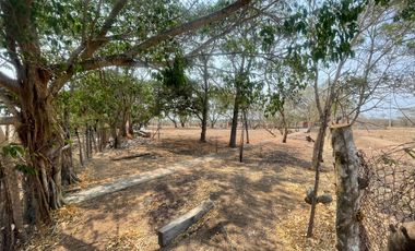 Lote en venta en la desembocada “El arco”