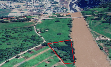 Lote en venta en la desembocada “El arco”