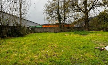 SE VENDE PROPIEDAD CON EXCELENTE CONECTIVIDAD PUENTES CAU CAU   Y  CALLE CALLE