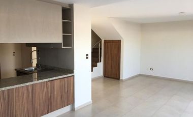 Casa en Venta en Metepec, San Jorge Pueblo Nuevo. 3 Habitaciones, 2.5 Baños, 2 estacionamientos. 200m2