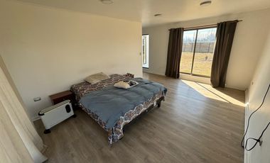 Parcela con casa estilo mediterránea