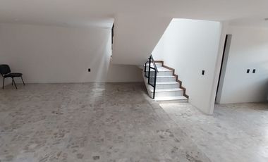 BONITA CASA EN EXCELENTE UBICACION