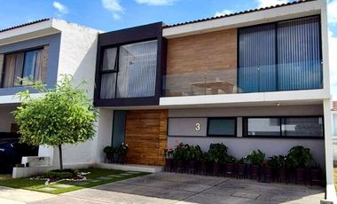 Casa en venta en Fracc. Bosques de Santa Anita, Tlajomulco