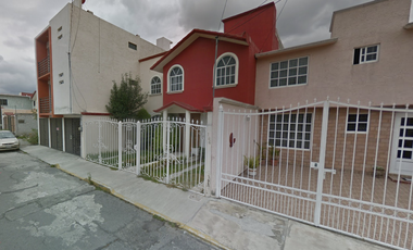 CASA EN VENTA EN VILLAS DEL ÁLAMO, HIDALGO (REMATE BANCARIO)