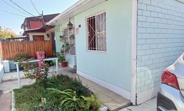 Dos casas se venden en Recoleta cerca del Metro Zapadores