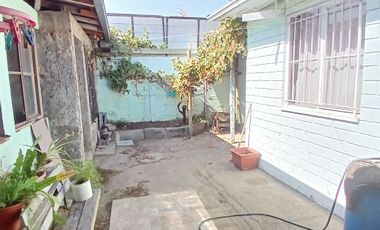 Dos casas se venden en Recoleta cerca del Metro Zapadores