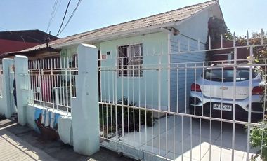 Dos casas se venden en Recoleta cerca del Metro Zapadores