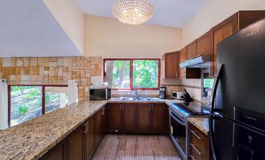 Casa en Venta en el Fracc. Reserva de los Encinos, Teuchitlán