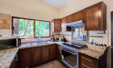 Casa en Venta en el Fracc. Reserva de los Encinos, Teuchitlán
