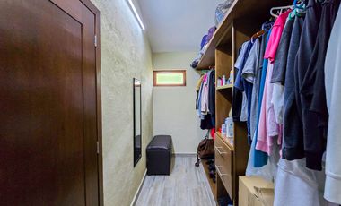 Casa en Venta en el Fracc. Reserva de los Encinos, Teuchitlán