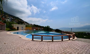 Casa AMUEBLADA, con vista a La Laguna De Chapala, Senderos Del Lago