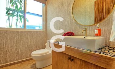 Casa en Venta en Cancún en Residencial Campestre con Alberca y Cava de Vinos