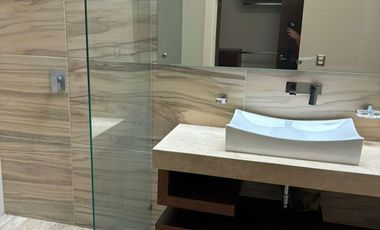 OPORTUNIDAD HERMOSA Y AMPLIA CASA EN VENTA EN COTO VILLA VERONA
