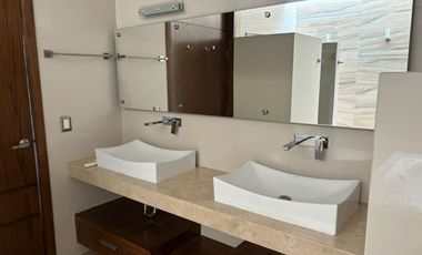 OPORTUNIDAD HERMOSA Y AMPLIA CASA EN VENTA EN COTO VILLA VERONA