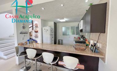 Casa con terraza con salida al jardín y áreas comunes. Incluye sistema de agua potable en toda la casa 100% purificada