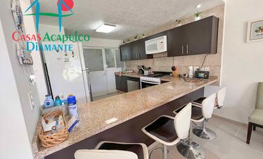 Casa con terraza con salida al jardín y áreas comunes. Incluye sistema de agua potable en toda la casa 100% purificada