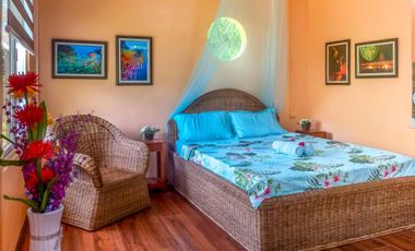 Blue Moon Cafe Guesthouse near Puerto Princesa City