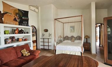 Preciosa Finca en Venta frente al mar Playa Blanca, Zihuatanejo, Gro.