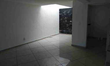 CASA EN RENTA PRIVADA TOLLOCAN Y PINO SUAREZ TOLUCA