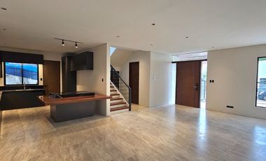 For Sale: 2-Sty Townhouse in BF Homes, Las Pinas City, P40M