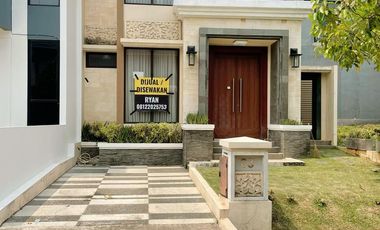 DIJUAL CEPAT Rumah/Sewa Komplek Taman Simpruk Bagus dan Nyaman