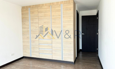 Departamento de Venta de 2 dormitorios en Granda Centeno Quito Ecuador