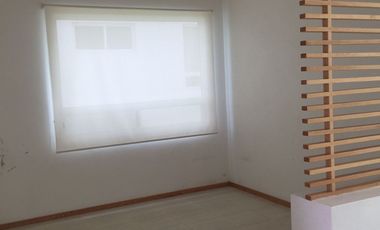 Renta Moderna Casa en Privada en Los Encinos Juriquilla