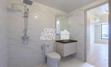 Modern High-Rise Condo with En-Suite Bathrooms In Mandani Bay