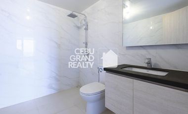 Modern High-Rise Condo with En-Suite Bathrooms In Mandani Bay