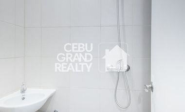 Modern High-Rise Condo with En-Suite Bathrooms In Mandani Bay