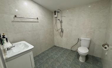 A Modern Designed 3 Bed House for Rent 1 Minute Walk Distance to Mae Phim Beach