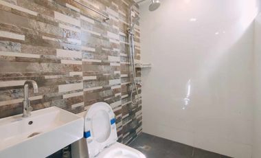FOR SALE STUNNING MODERN 3 STOREY TRIPLEX HOUSE IN KATARUNGAN VILLAGE