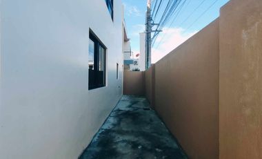 FOR SALE STUNNING MODERN 3 STOREY TRIPLEX HOUSE IN KATARUNGAN VILLAGE